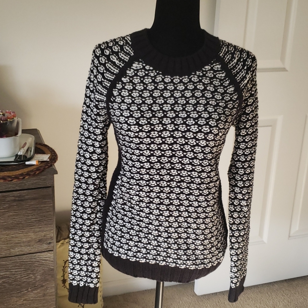 Sweater NWT ❤❄️❄️